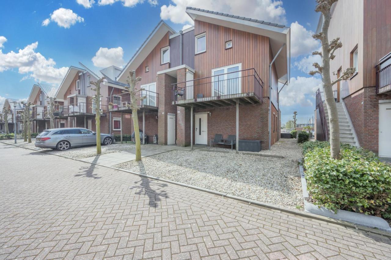 Вилла Meerzicht 70 - Vakantiehuis Aan Het Water! Uitgeest Экстерьер фото