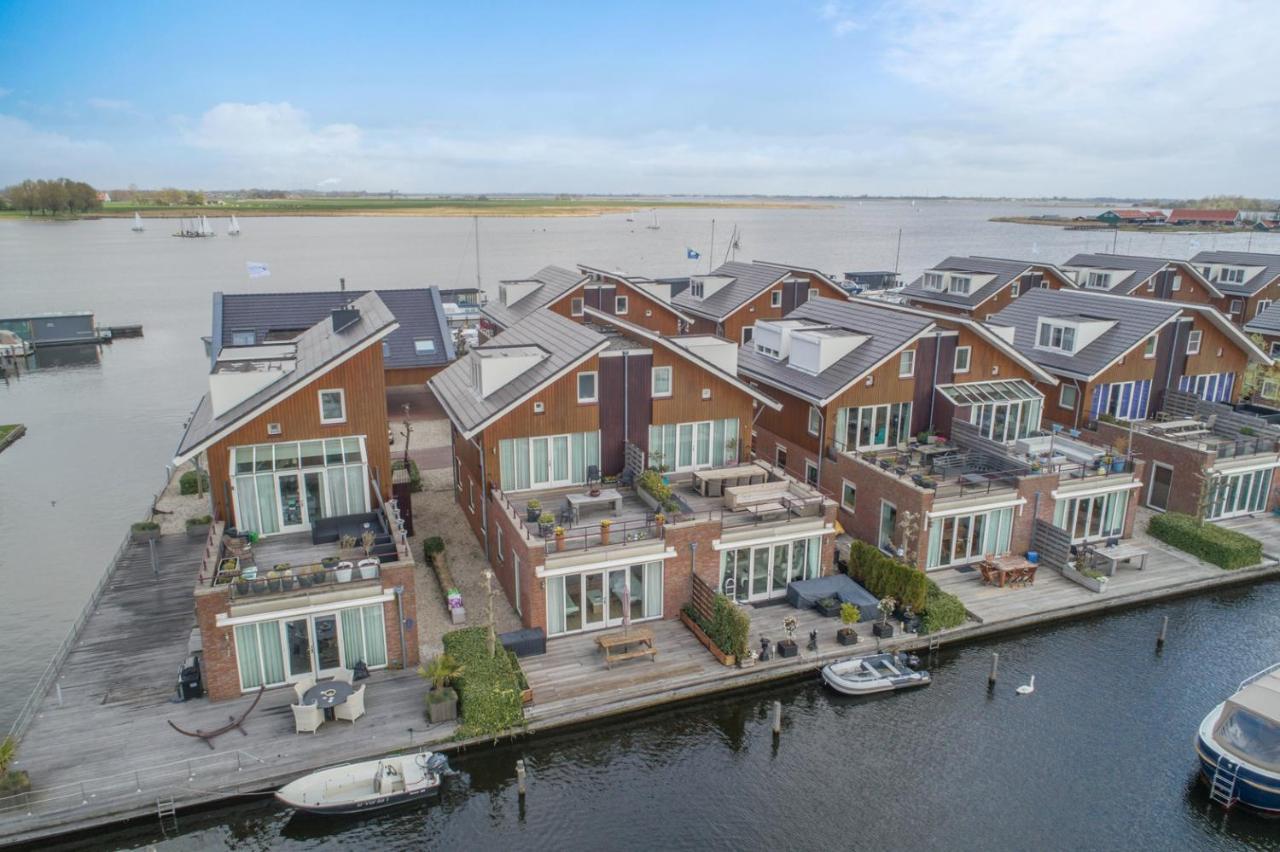Вилла Meerzicht 70 - Vakantiehuis Aan Het Water! Uitgeest Экстерьер фото